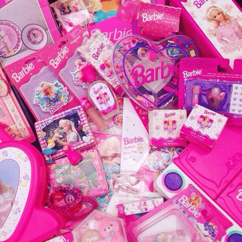 バービー アメリカン アメリカ オシャレ 壁紙 Pink キュートポップ バービー人形 Barbie Pcデスクトップ スマホ 壁紙 画像集 Naver まとめ