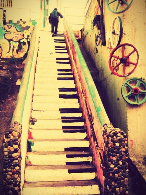 階段ピアノ